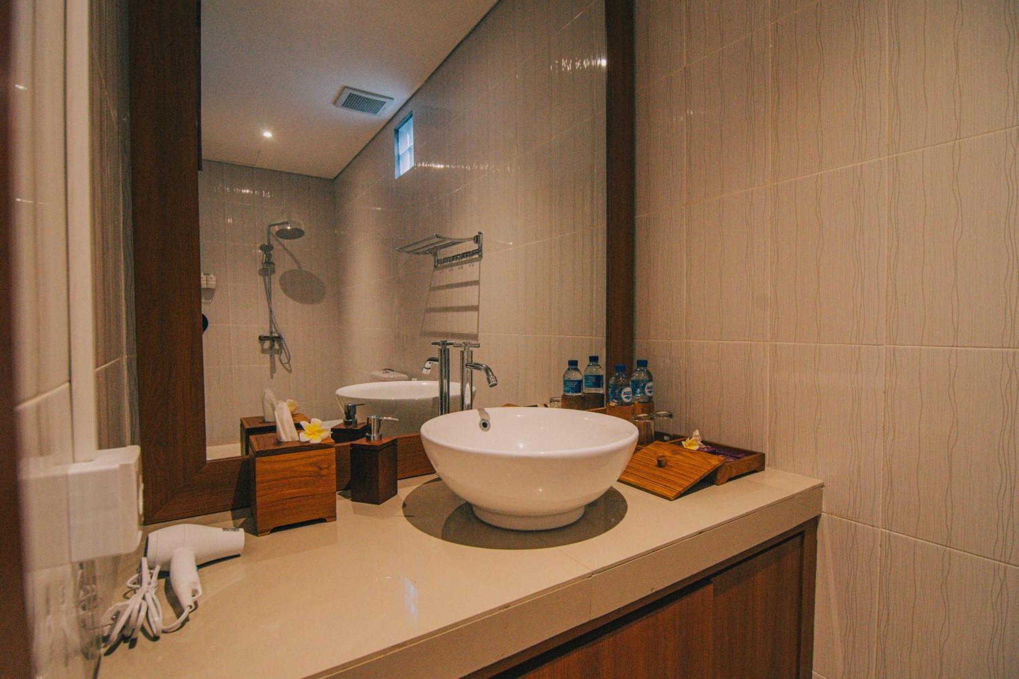 Cucukan Beach Guest House Payangan Buitenkant foto